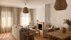 Apartamento en venta en Los Pinos de Aloha, Nueva Andalucia