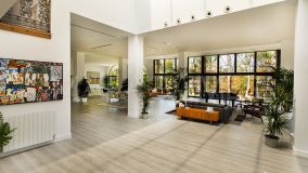 Villa for sale in Atalaya de Rio Verde, Nueva Andalucia