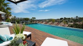 Modern Villa for Sale in Nueva Andalucía's Golf Valley