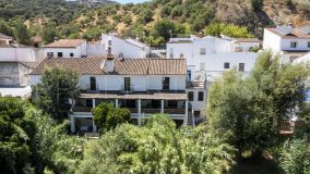 Exquisite Riverside Estate in Andalucía's Golden Triangle