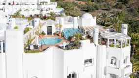 Villa with 4 bedrooms for sale in Jardines Colgantes
