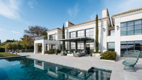 Luxury Villa in Los Flamingos Golf: Exclusivity and Elegance