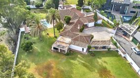 For sale 4 bedrooms villa in Guadalmina Baja