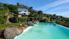 Villa with spectacular views over the lake of Istán