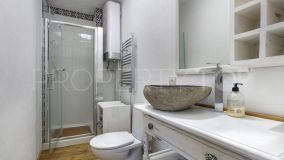 Town house for sale in Istan