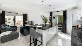 Lägenhet for sale in Nueva Andalucia, Marbella