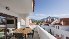 Apartamento en venta en Nueva Andalucia, Marbella