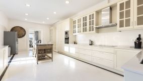 Villa for sale in Sierra Blanca, Marbella Golden Mile