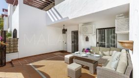 Erdgeschosswohnung zu verkaufen in Nueva Andalucia, Marbella
