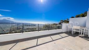 Captivating Panoramic Views, Luxury Living in La Mairena: Modern Sophistication with Scandinavian Elegance