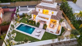 Newly renovated 6 bedroom luxury villa in Benahavis, La Quinta.