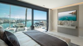 Apartamento con 3 dormitorios en venta en Marbella - Puerto Banus