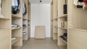 Villa for sale in Benahavis