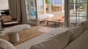 Villa for sale in Benahavis