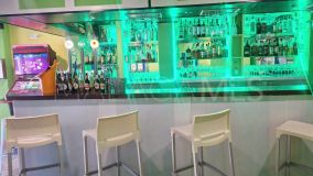 Geschäftsraum zu verkaufen in Puerto de Cabopino, Marbella Ost