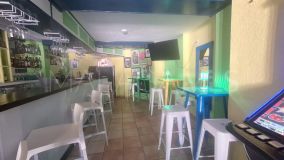 Geschäftsraum zu verkaufen in Puerto de Cabopino, Marbella Ost