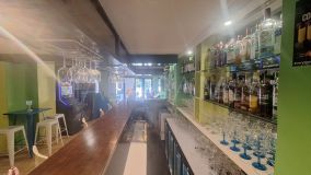 Geschäftsraum zu verkaufen in Puerto de Cabopino, Marbella Ost