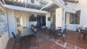 Geschäftsraum zu verkaufen in Puerto de Cabopino, Marbella Ost