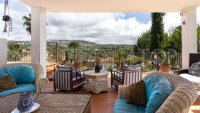 For sale 5 bedrooms house in Zona F