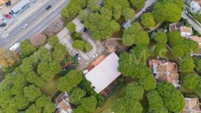 Building for sale in El Paraiso, Estepona East