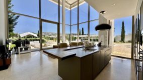 Villa for sale in Los Flamingos Golf, Benahavis