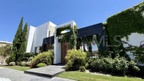 Villa for sale in Los Flamingos Golf, Benahavis