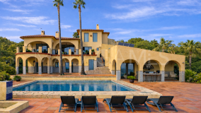 Villa for sale in Buenas Noches, Estepona Ouest