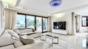 Villa for sale in Hacienda las Chapas, Marbella Est