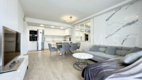 Apartamento en venta en Nueva Andalucia, Marbella