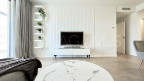 Apartamento en venta en Nueva Andalucia, Marbella