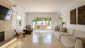 Villa for sale in Rio Verde, Marbella Golden Mile