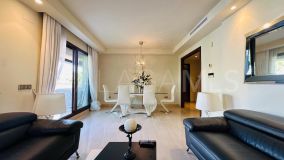 Tvåvåningslägenhet for sale in Nueva Andalucia, Marbella