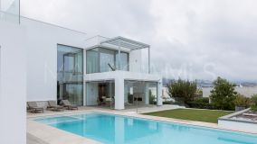 Villa for sale in La Alqueria, Benahavis