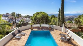 Villa for sale in La Heredia, Benahavis