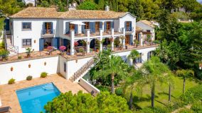 Villa en venta en La Heredia, Benahavis