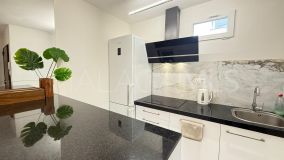 Lägenhet for sale in Hacienda Beach, Estepona Öst