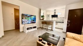 Lägenhet for sale in Hacienda Beach, Estepona Öst