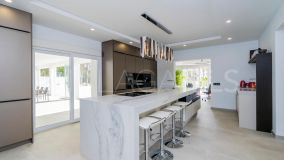 Villa en venta en Atalaya Golf, Estepona Este