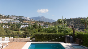 Villa for sale in Los Arqueros, Benahavis