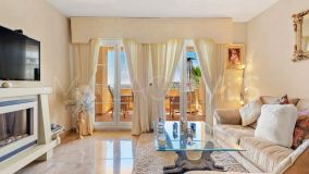 Appartement for sale in Cumbres del Rodeo, Nueva Andalucia