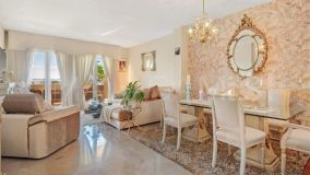Appartement for sale in Cumbres del Rodeo, Nueva Andalucia