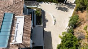 Villa for sale in La Quinta, Benahavis