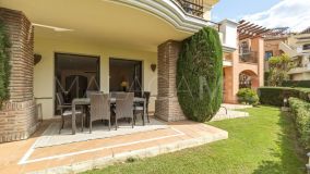 Erdgeschosswohnung zu verkaufen in Los Arqueros, Benahavis