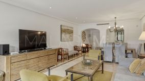 Erdgeschosswohnung zu verkaufen in Los Arqueros, Benahavis