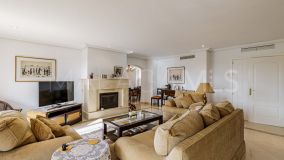 Apartment for sale in Los Arqueros, Benahavis