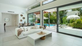 Villa for sale in Monte Biarritz, Estepona