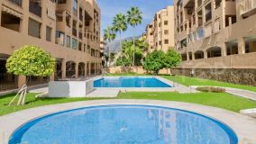 Apartamento familiar con piscina , zonas verde y pista de padel, en una de la mejores zonas de los Pacos, Fuengirola