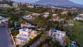 Buy Los Naranjos villa with 4 bedrooms