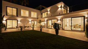 Villa en venta en Las Brisas, Nueva Andalucia