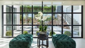 Villa for sale in Nueva Andalucia, Marbella